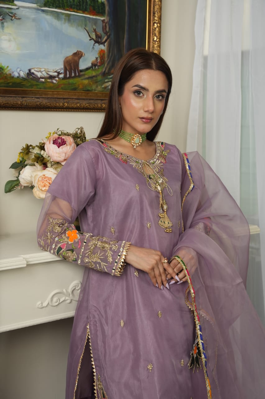 Lavender Embroidered kurta set