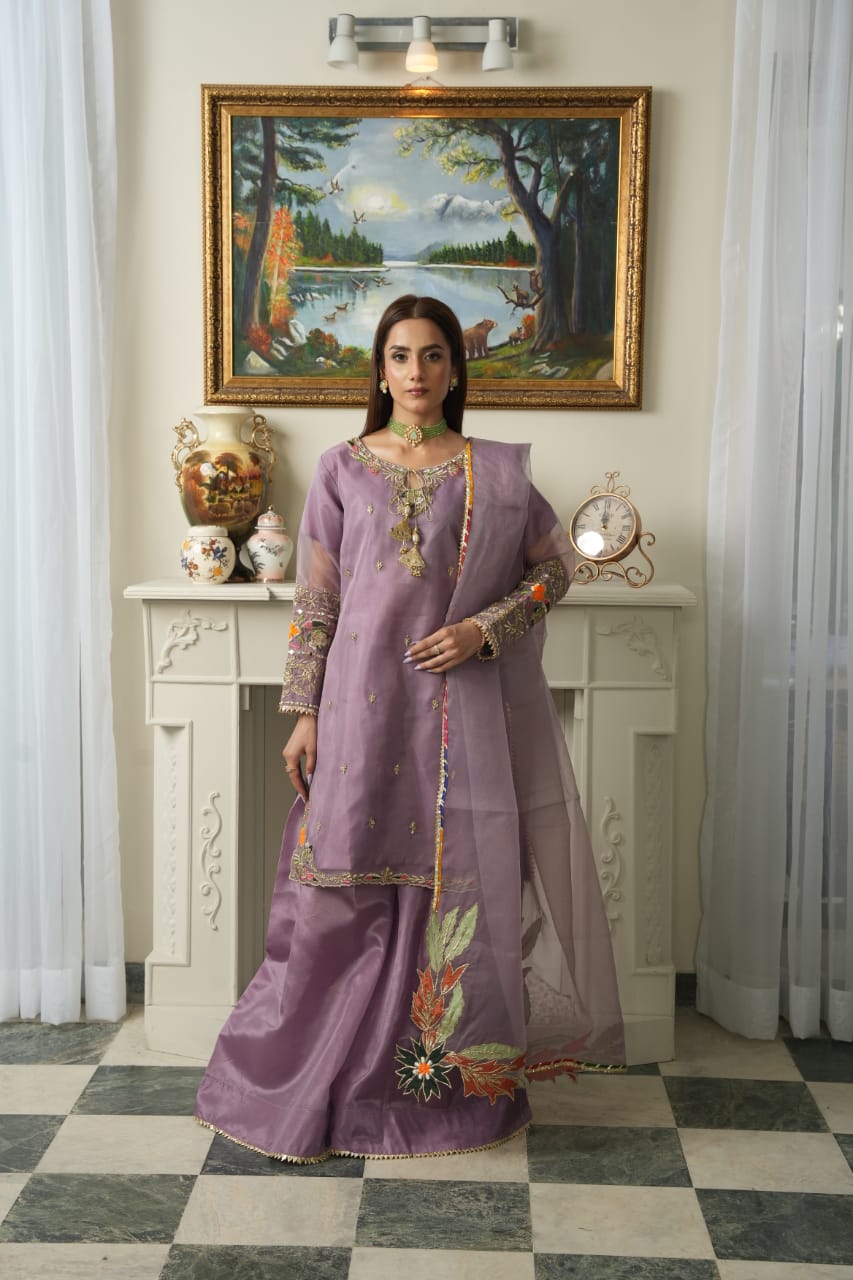Lavender Embroidered kurta set
