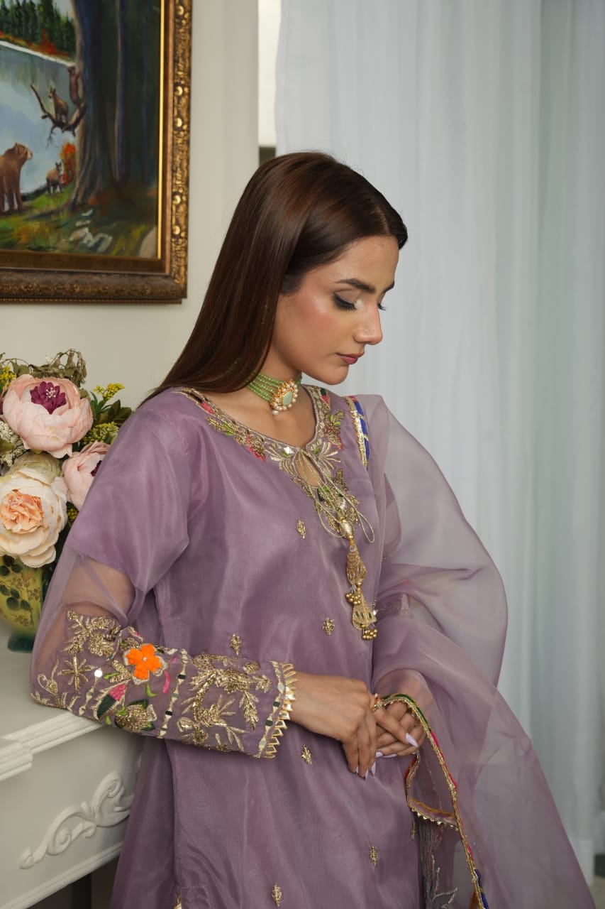Lavender Embroidered kurta set