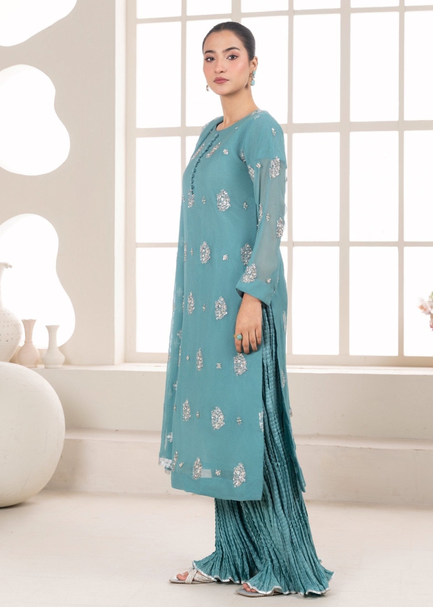 Dark Farozi Sharara 24 - Maira FashionMaira FashionDark Farozi Sharara 24