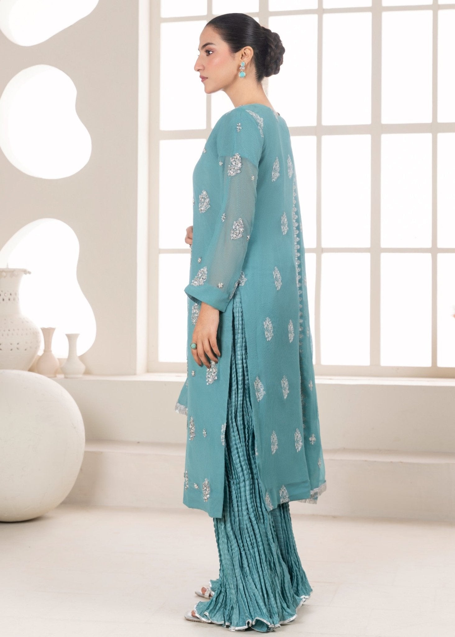 Dark Farozi Sharara 24 - Maira FashionMaira FashionDark Farozi Sharara 24