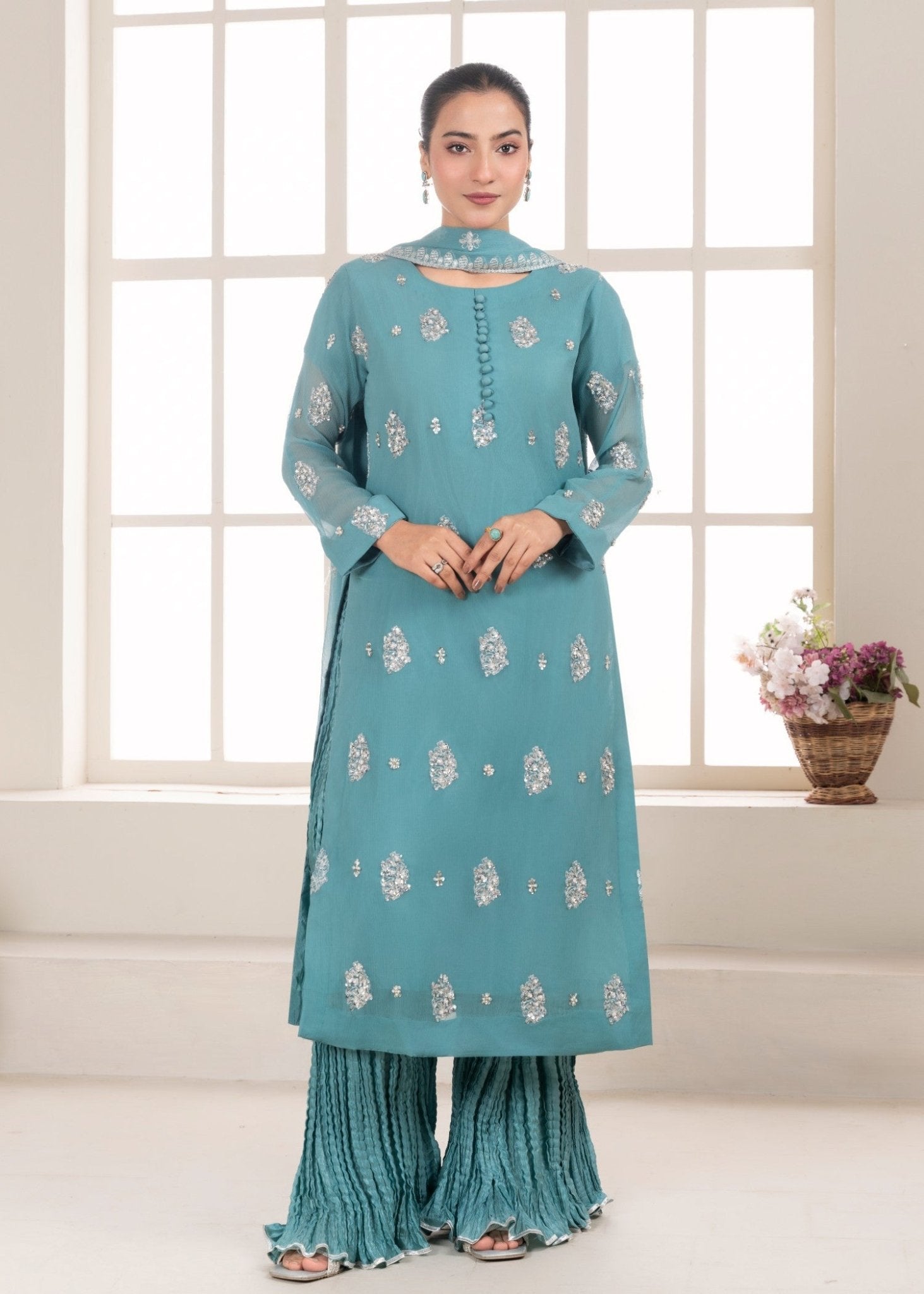 Dark Farozi Sharara 24 - Maira FashionMaira FashionDark Farozi Sharara 24